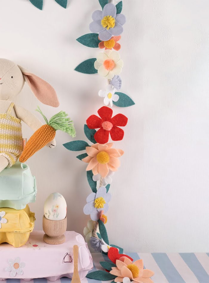 Γιρλάντα Felt Flower