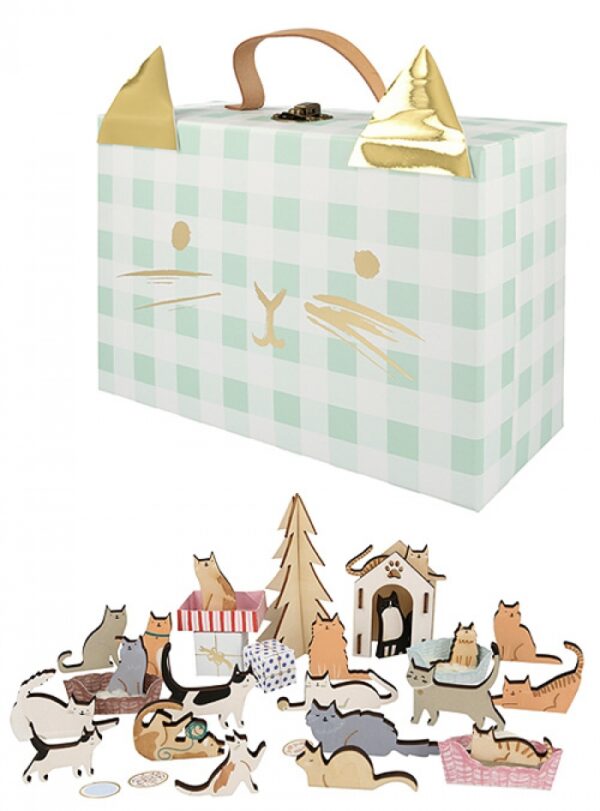Εορταστικό Ημερολόγιο-Wooden Cat Suitcase