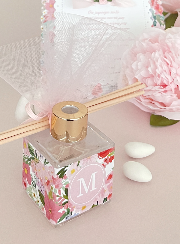 Μπομπονιέρα βάπτισης Αρωματικόχώρου Monogram Flowers
